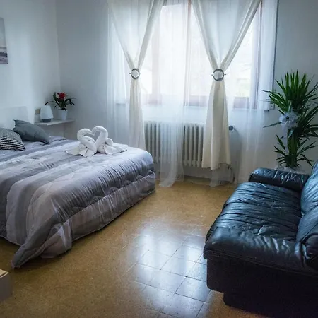 Rooms Fano Nocleg ze śniadaniem